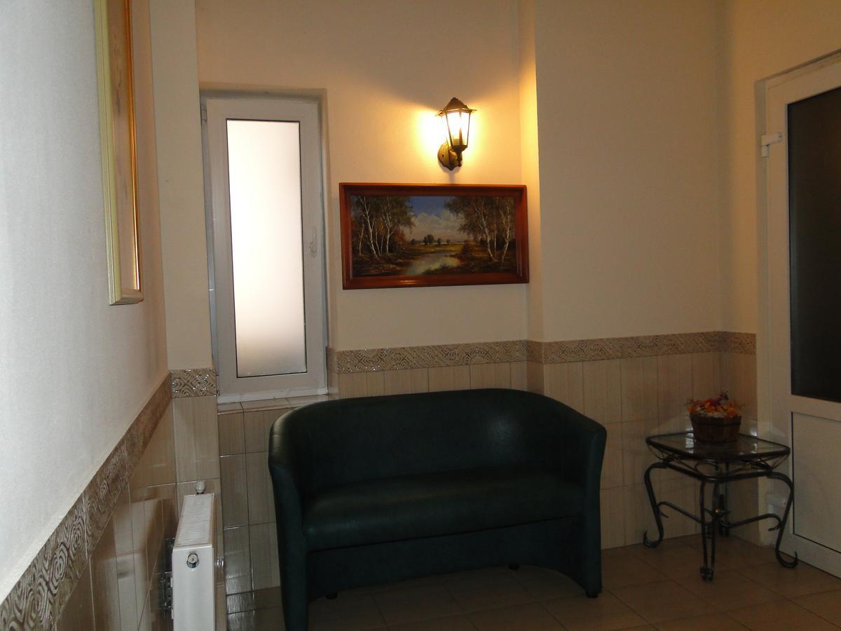 Hotel Elegant Kiev Esterno foto