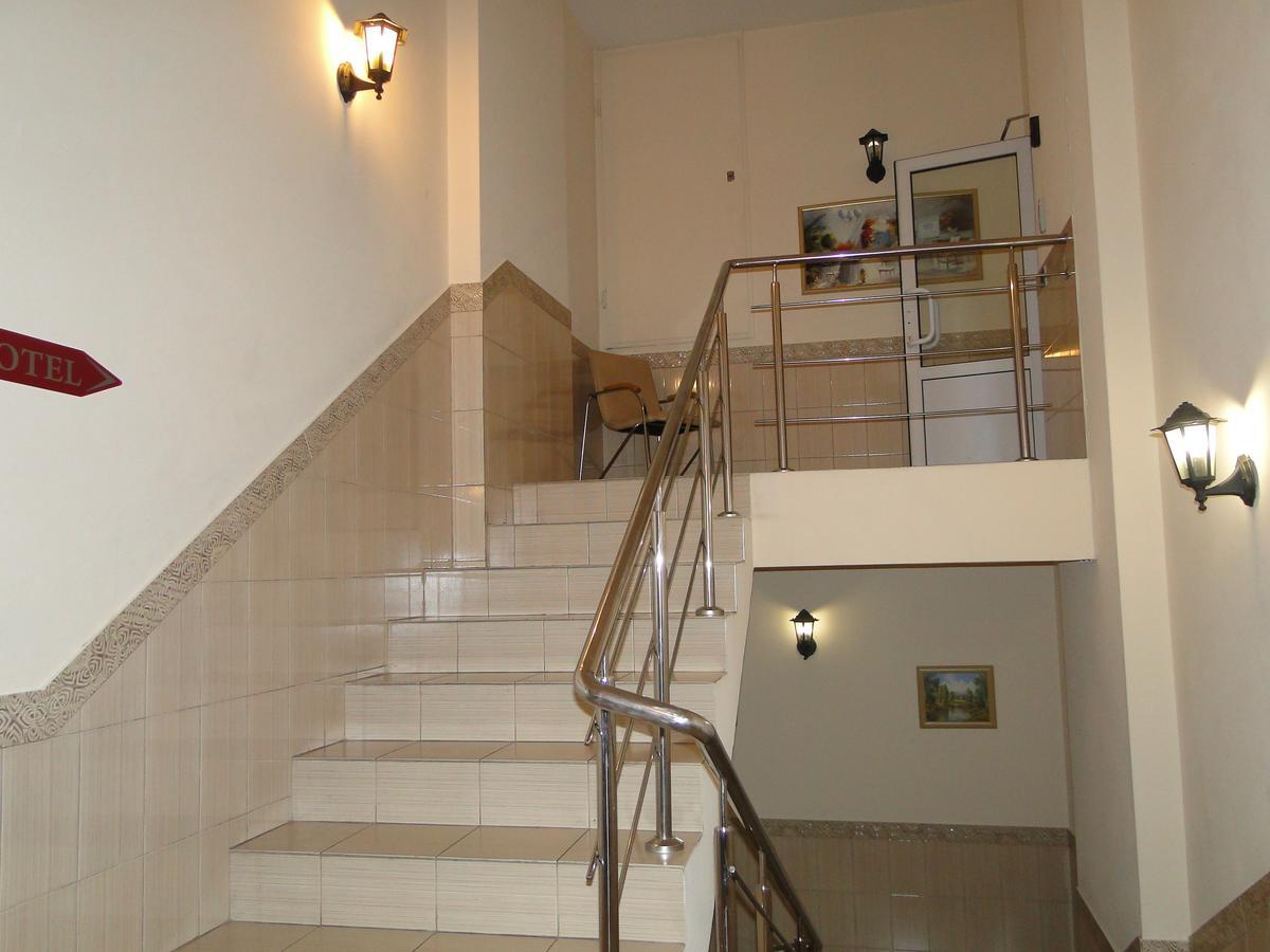 Hotel Elegant Kiev Esterno foto