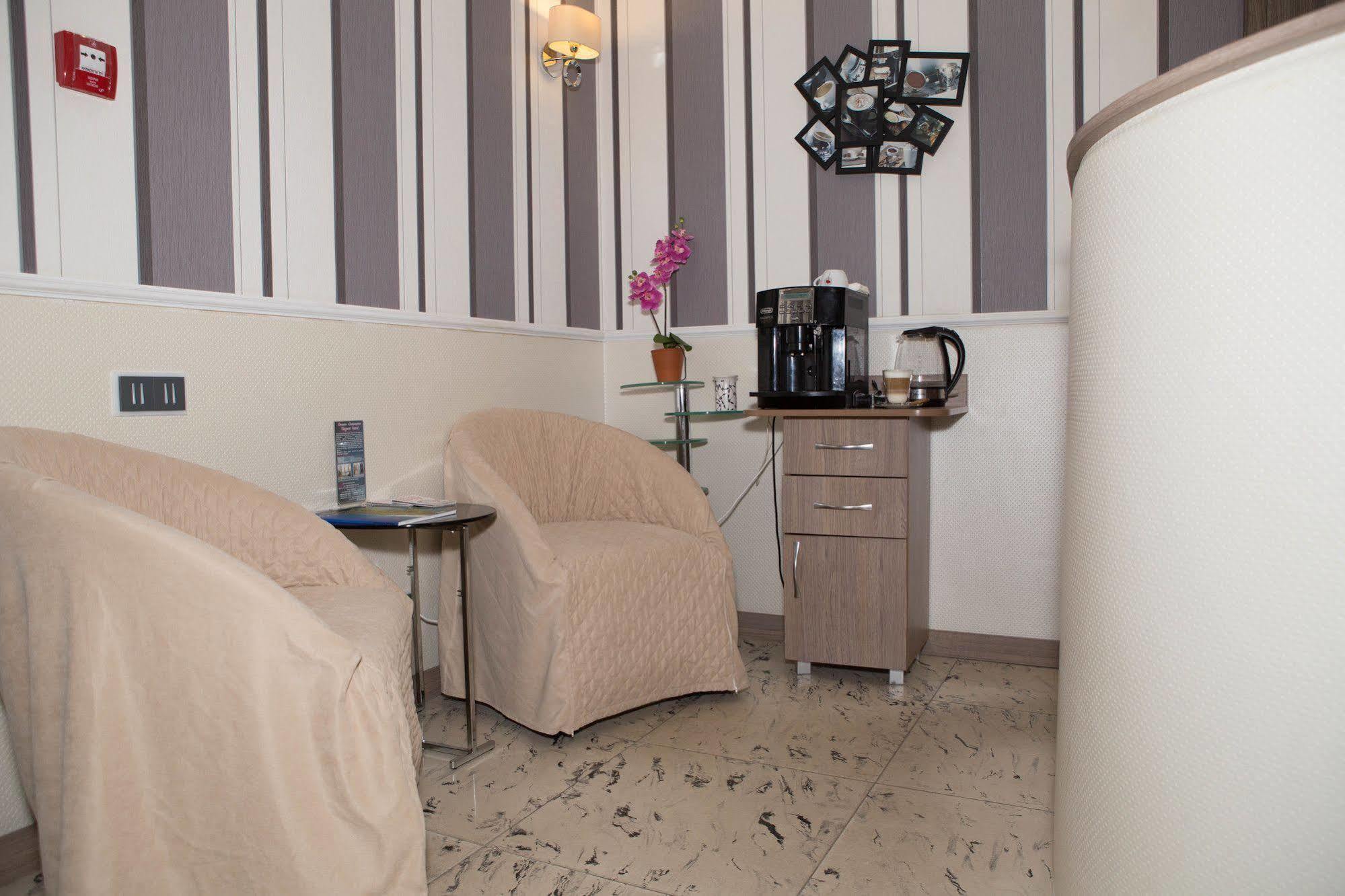 Hotel Elegant Kiev Esterno foto
