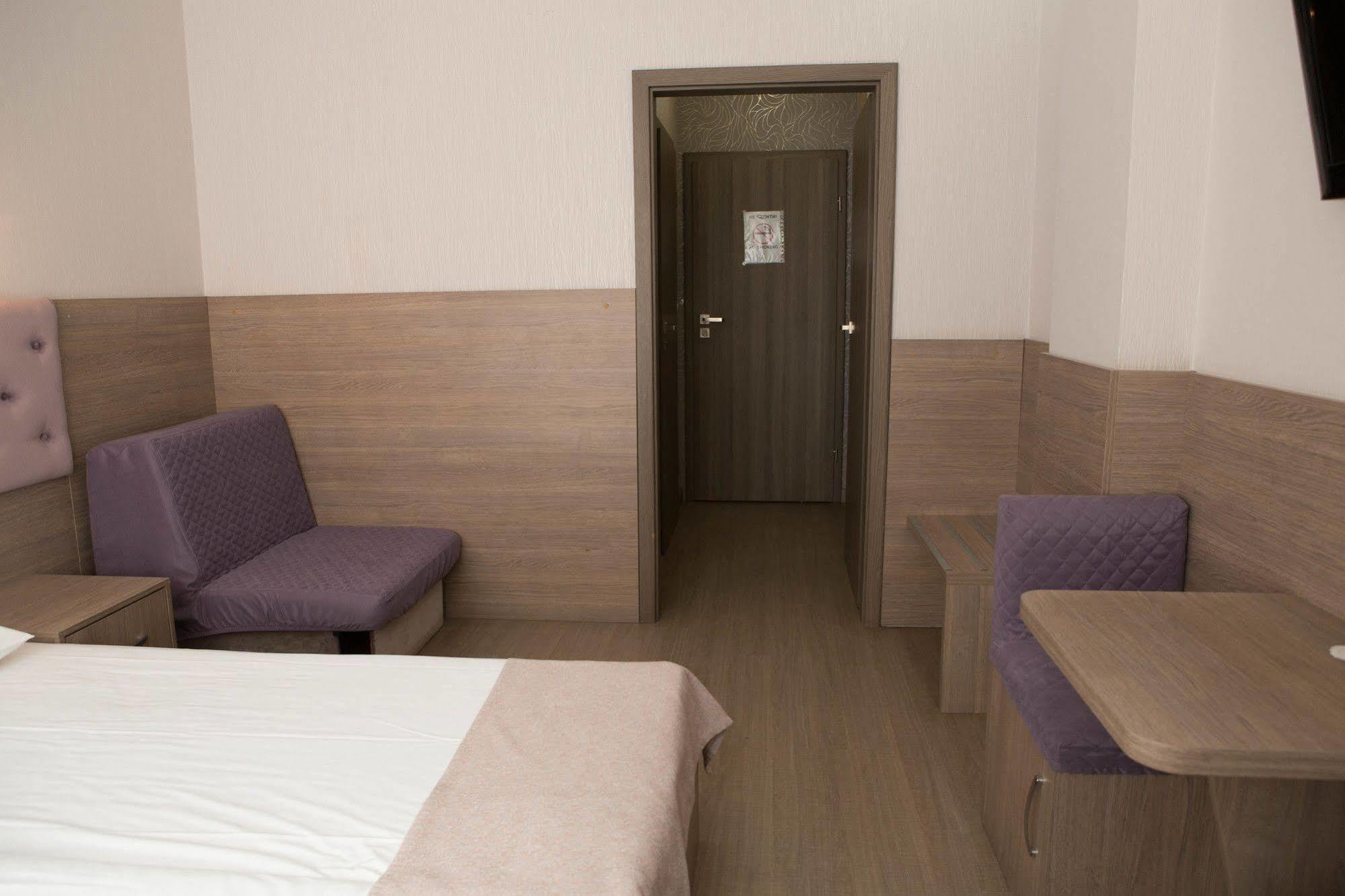 Hotel Elegant Kiev Esterno foto